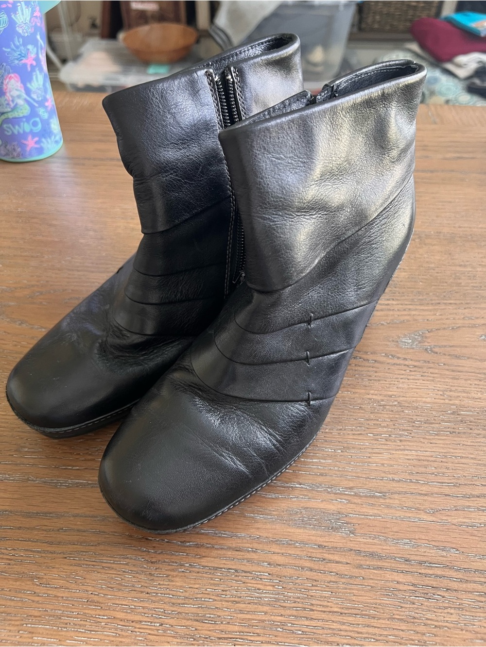 Clarks Artisan Malia Hue Black Leather Ankle Boots with Side Zip